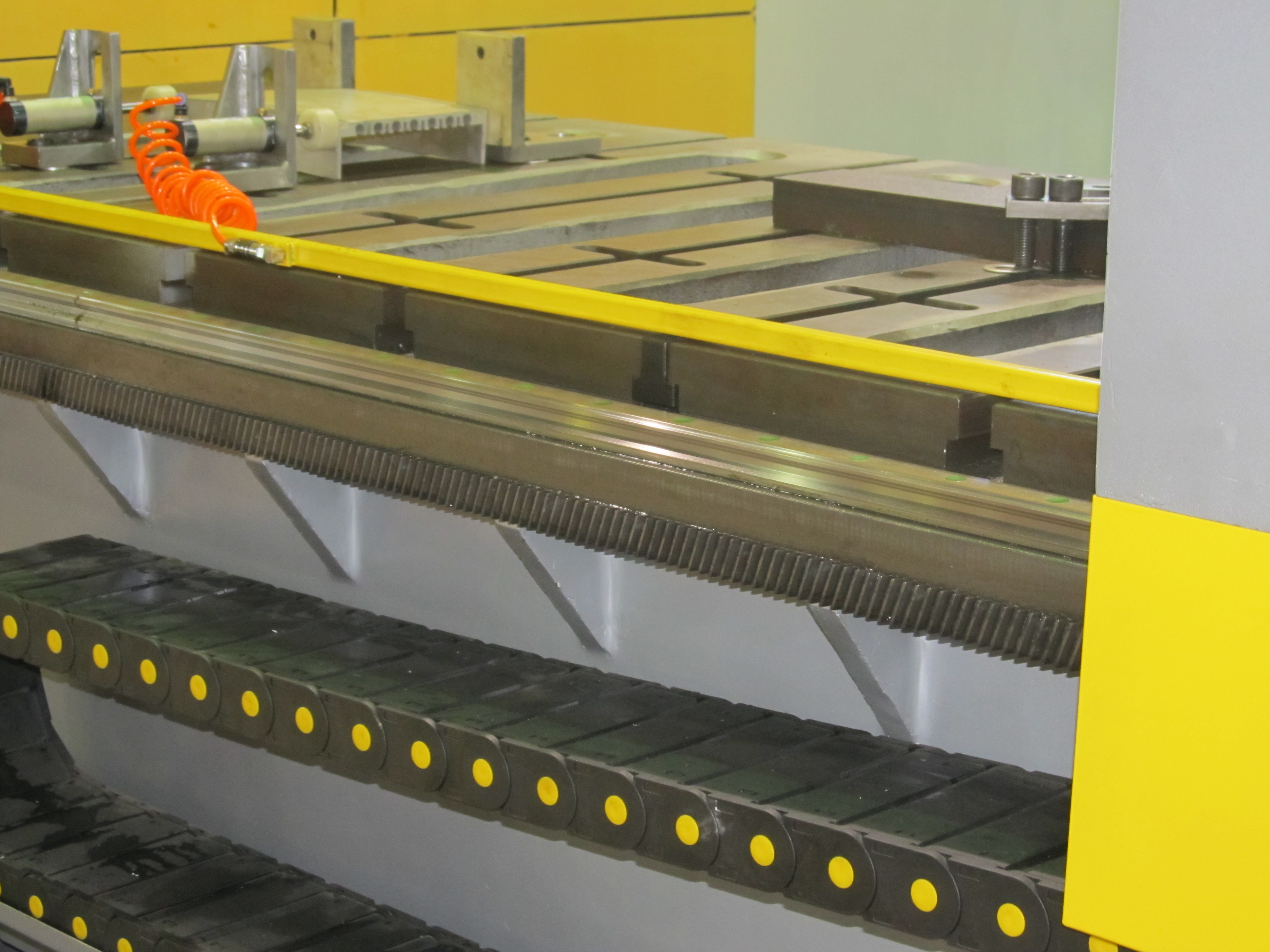 齒條應(yīng)用09